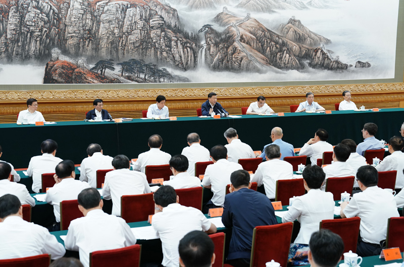 　　7月5日，中共中央總書記、國家主席、中央軍委主席習近平在北京出席深化黨和國家機構改革總結會議并發(fā)表重要講話。新華社記者 王曄 攝